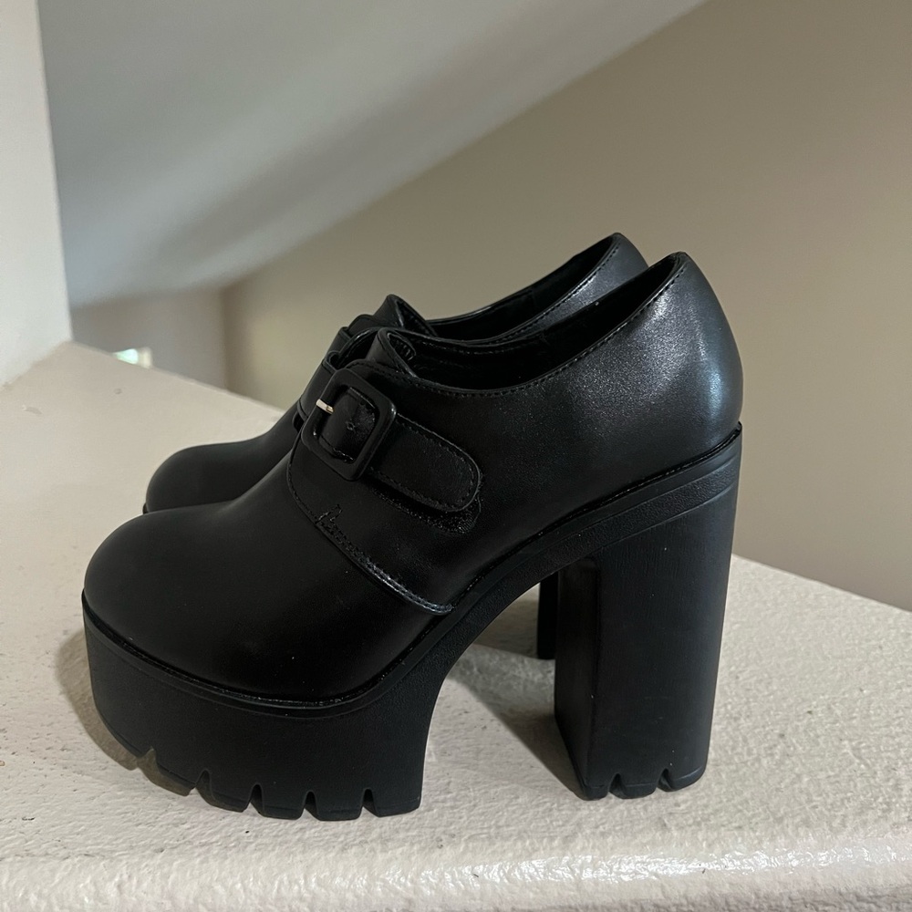 Unbranded Black Leather‎ chunky heeled platform shoes Boots Booties Y2K size 8